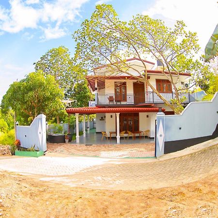 Dinsara Pearl Villa Weligama Exterior foto