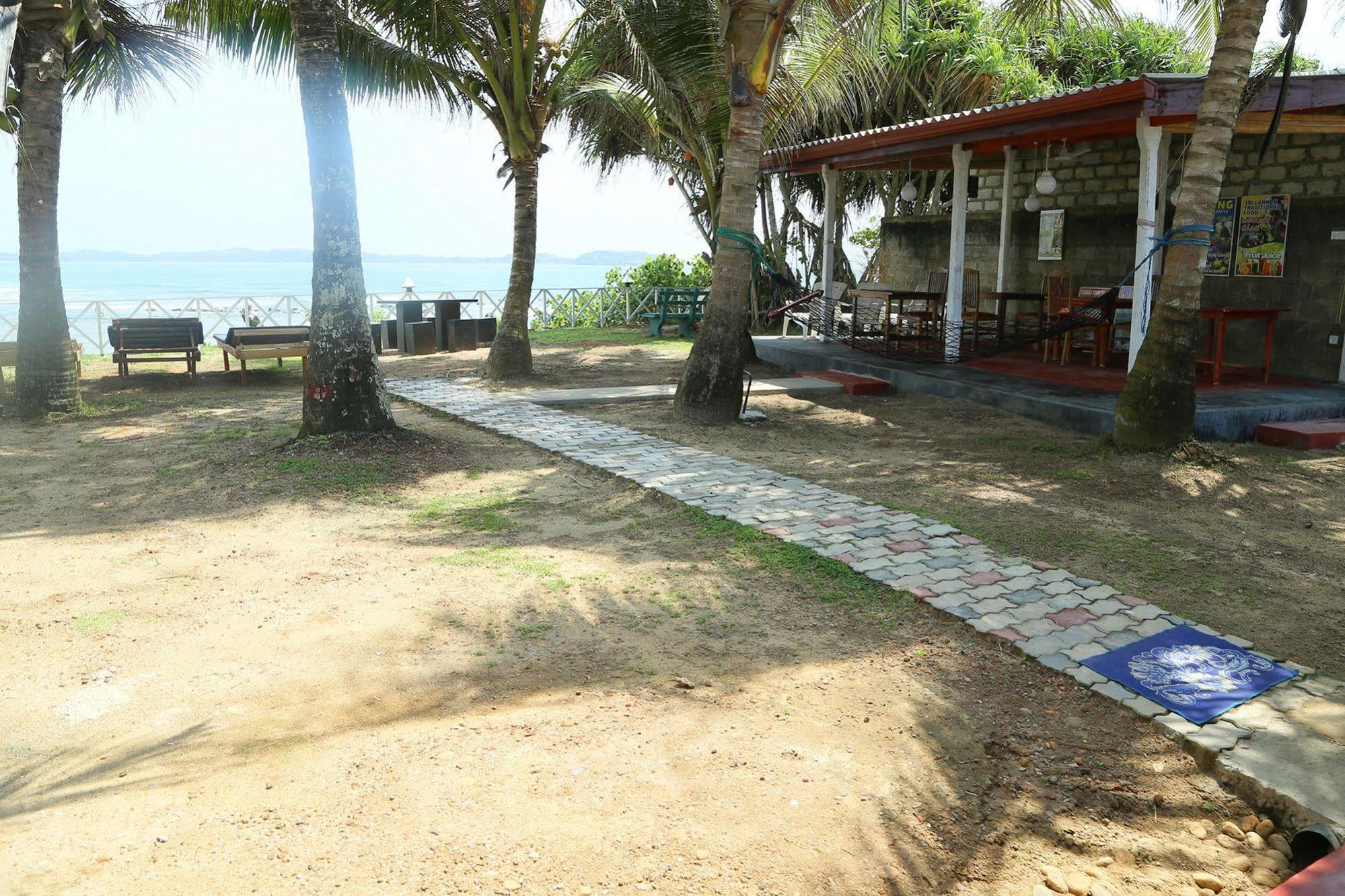 Dinsara Pearl Villa Weligama Exterior foto