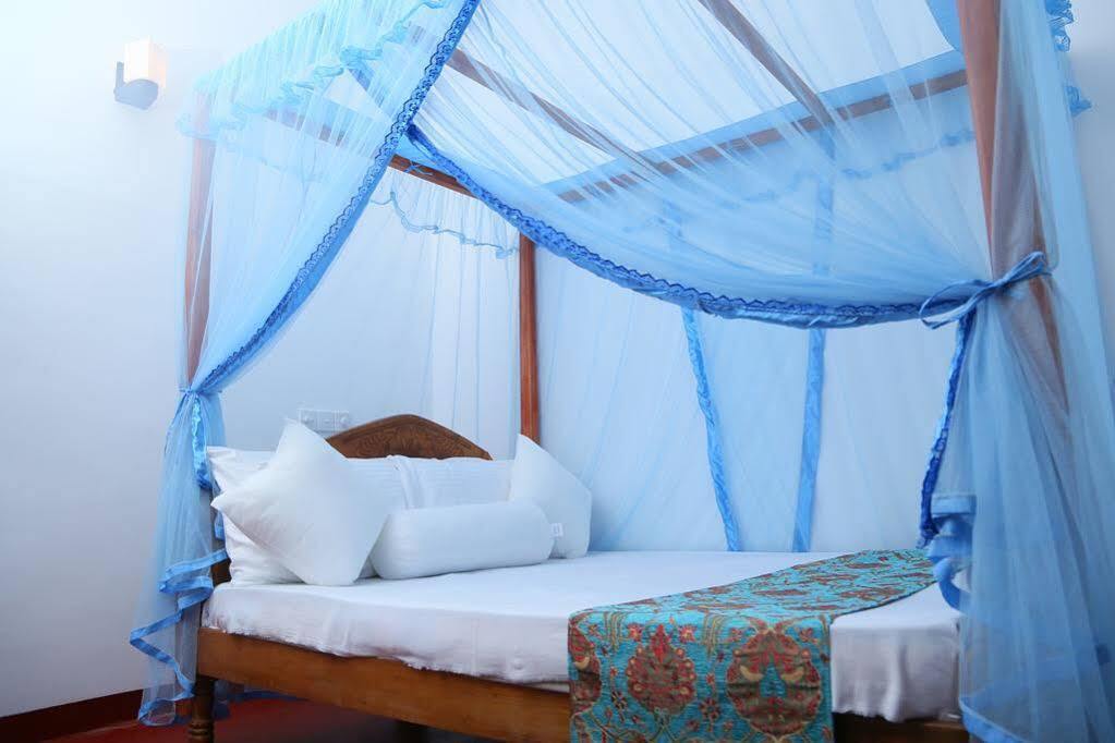 Dinsara Pearl Villa Weligama Exterior foto